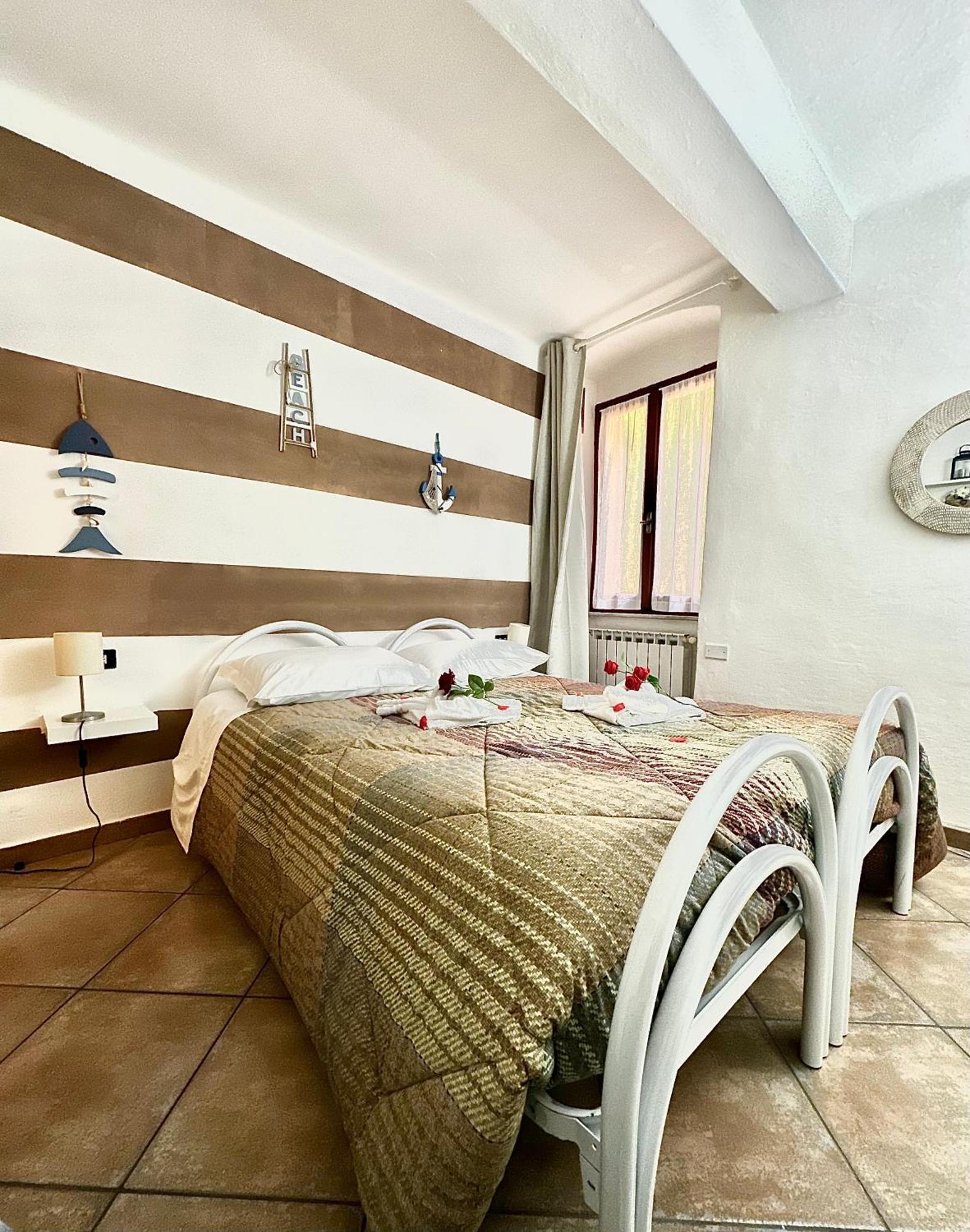 Ubetty Village Center Two-Bedrooms Apartment 5Terreparco Riomaggiore Bagian luar foto