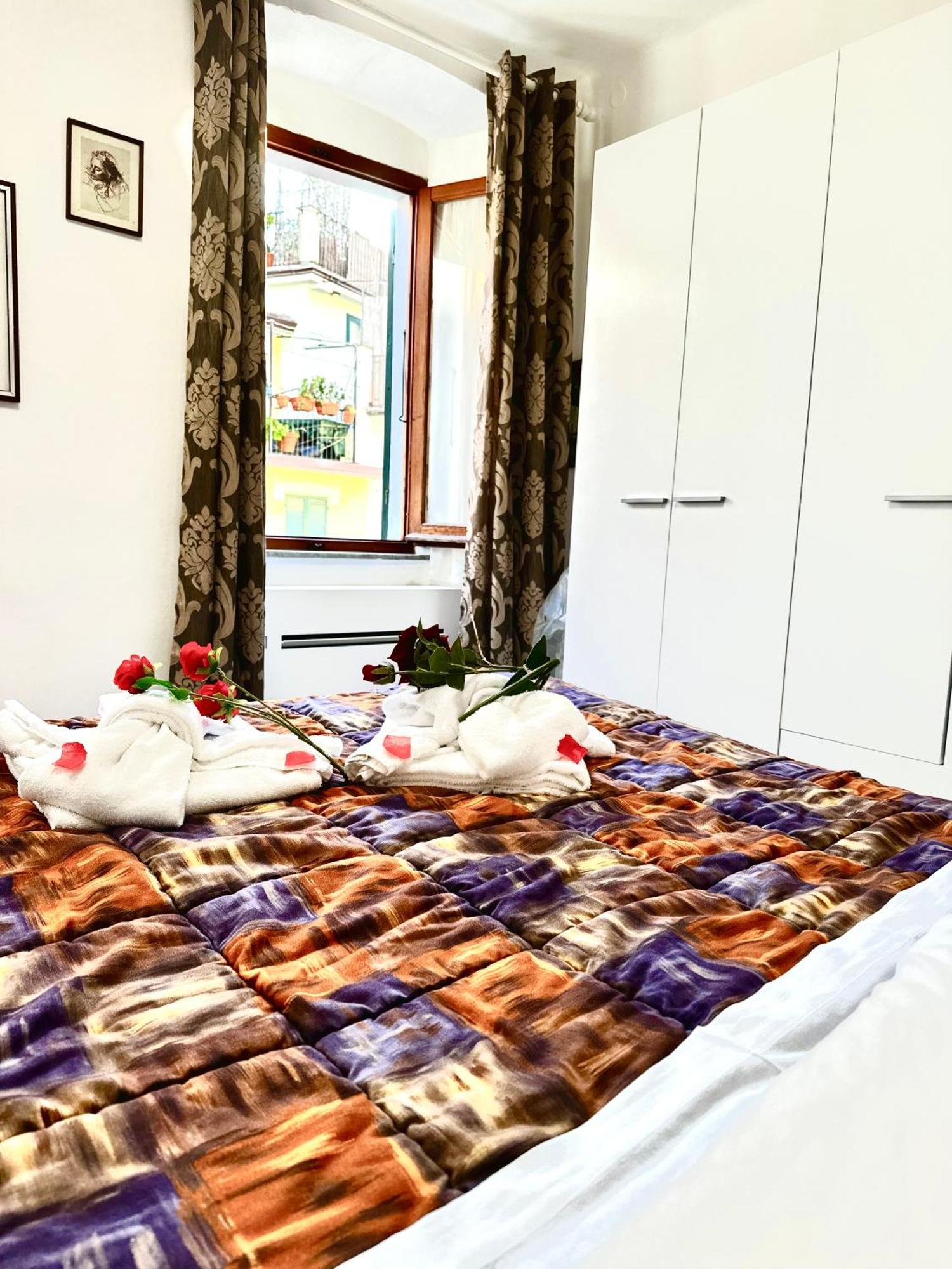 Ubetty Village Center Two-Bedrooms Apartment 5Terreparco Riomaggiore Bagian luar foto